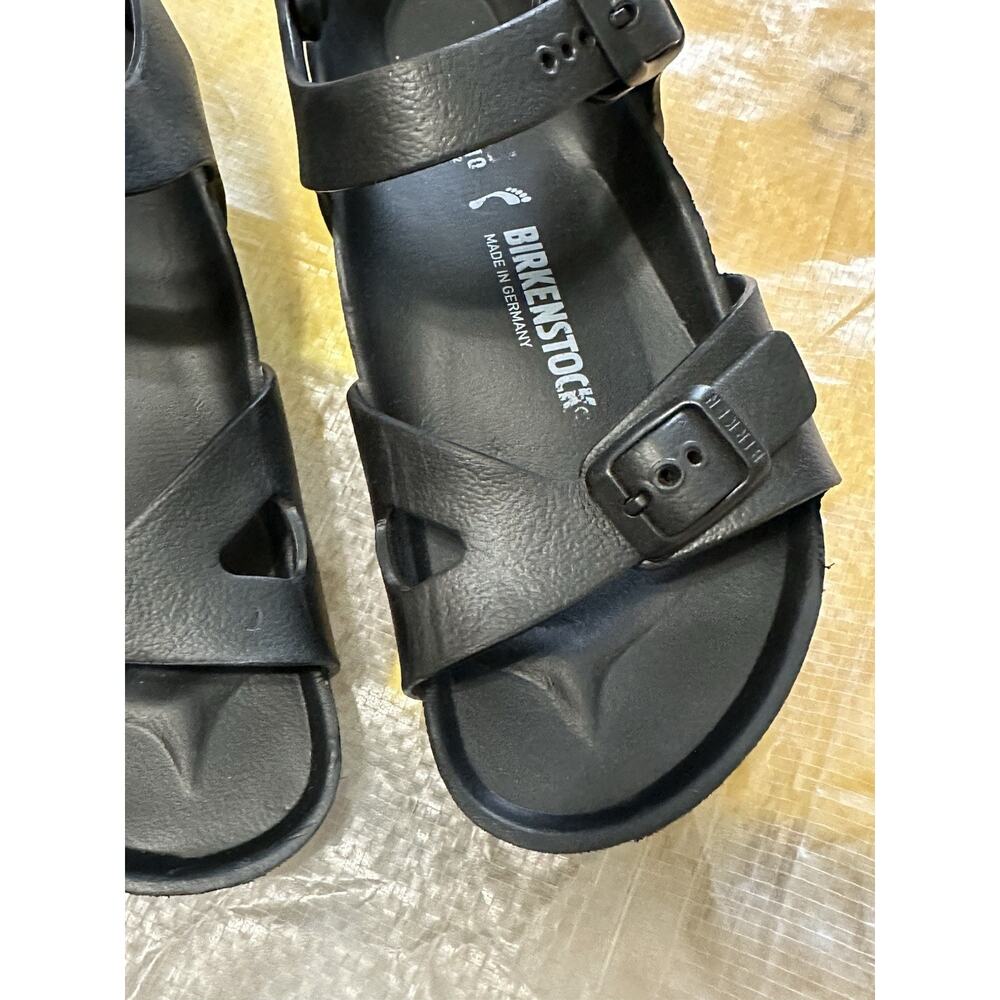 Birkenstock Mogami Black Kids Unisex Sz 33 Narrow EUC - Picture 2 of 7